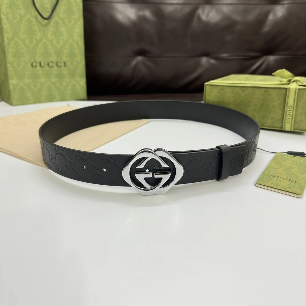 Gucci Premium Black Leather Belt with GG Buckle