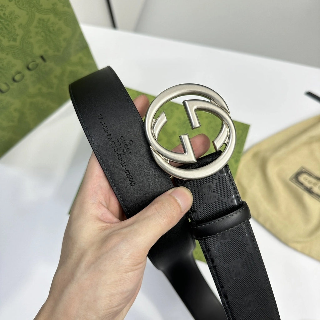 Gucci Premium Leather Belt with GG Logo Buckle