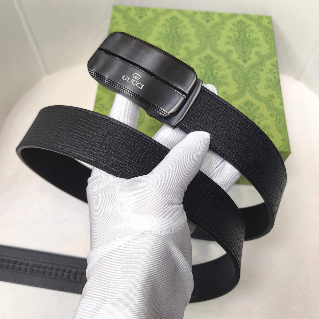 Gucci Premium Black Leather Belt with Iconic Buckle