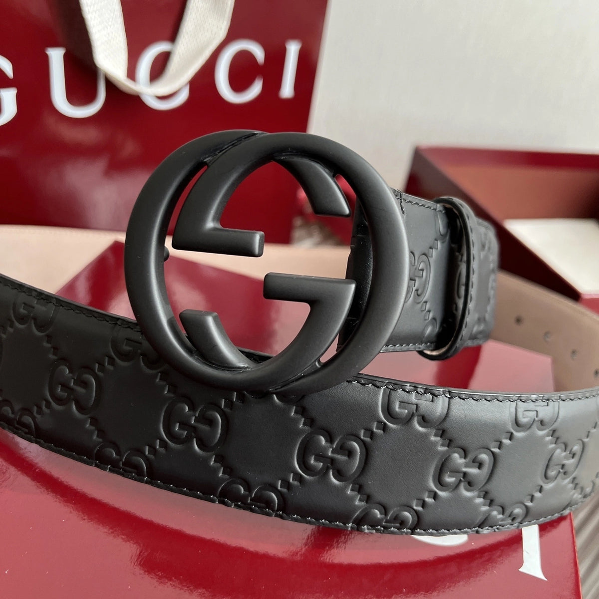 Gucci Signature Black Leather Belt with Matte Black Buckle