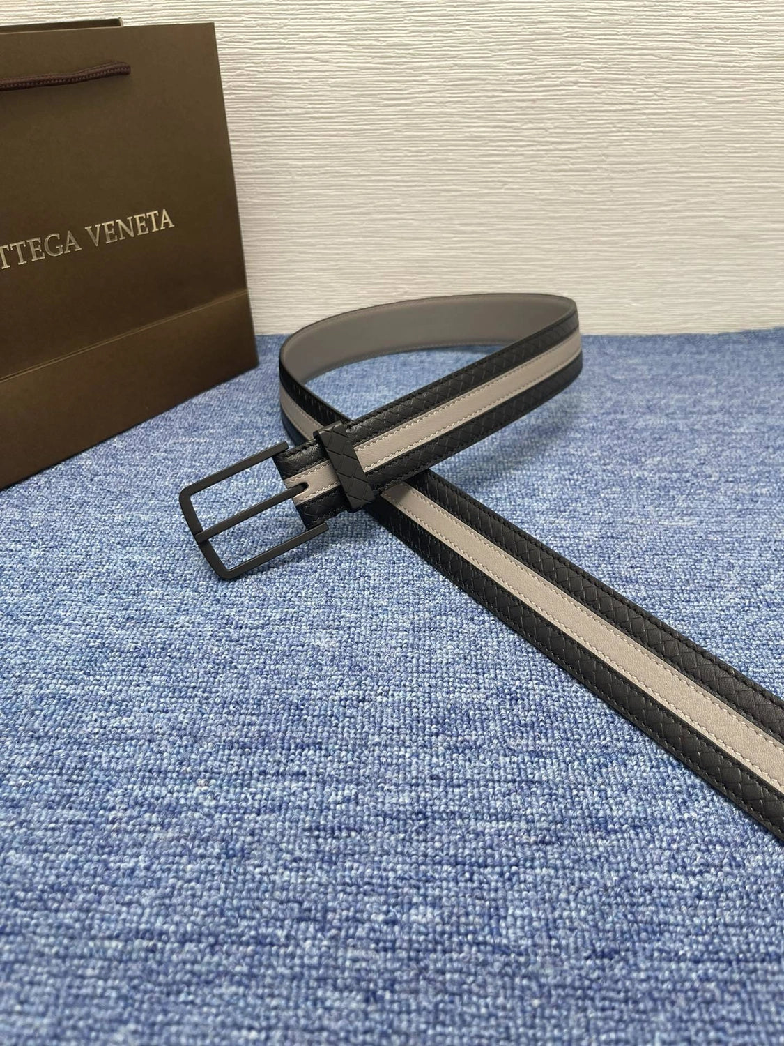 Bottega Veneta Premium Leather Belt with Striped Design