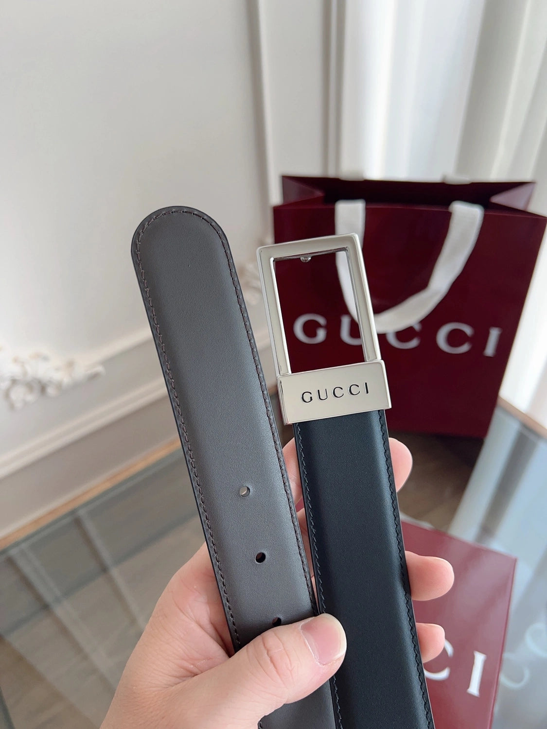 Gucci Premium Leather Belt with iconic buckle