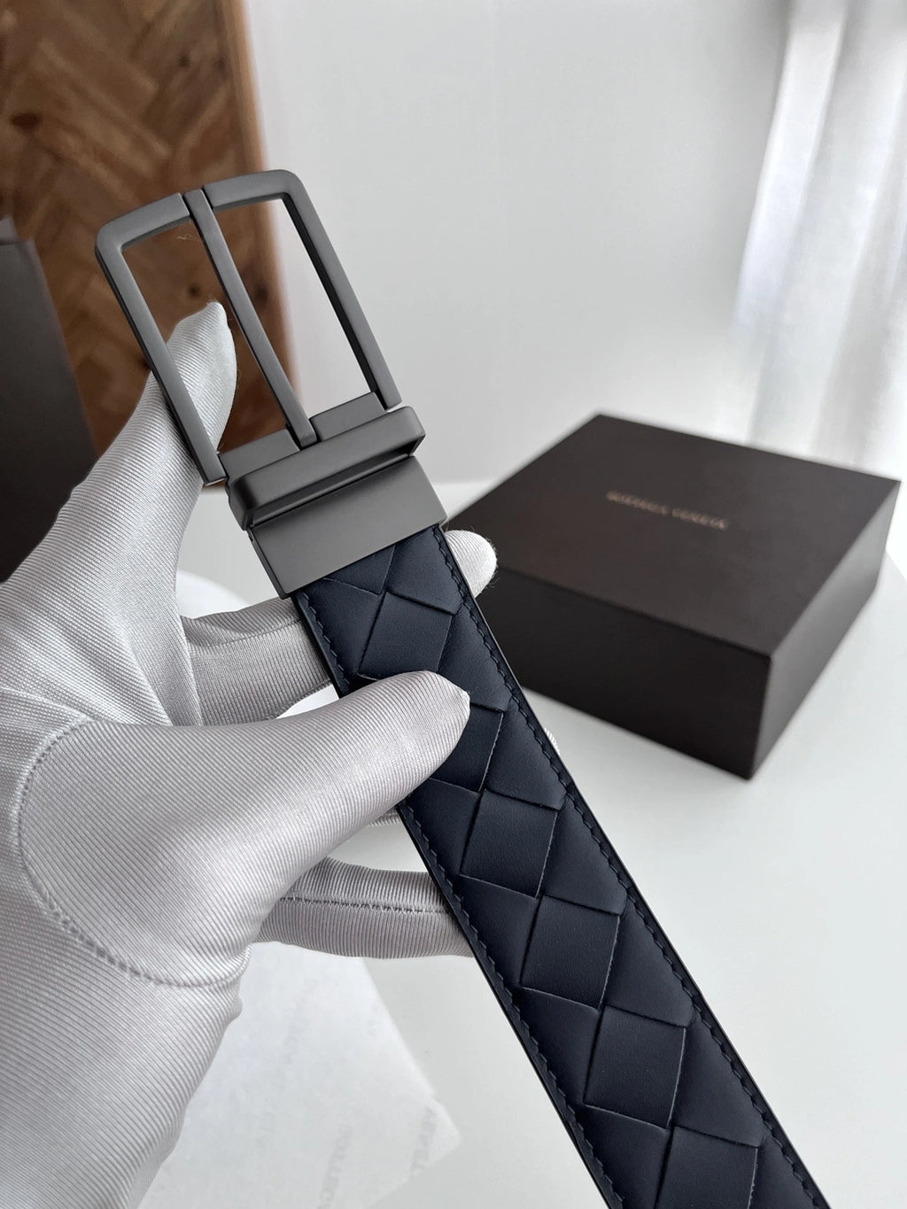 Bottega Veneta Premium Reversible Leather Belt Black and Pink - Hình 2
