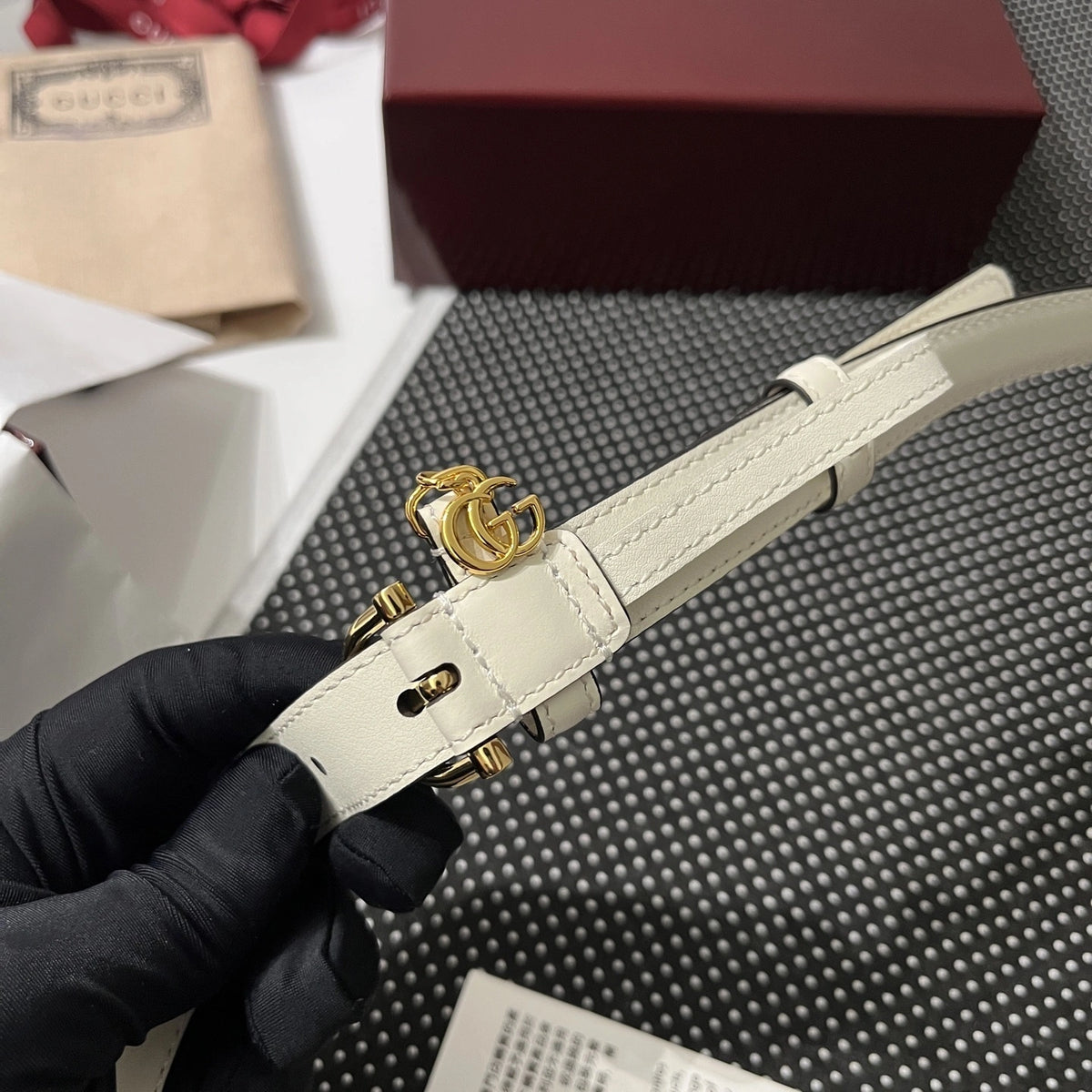 Gucci White Charm Belt - Hình 2