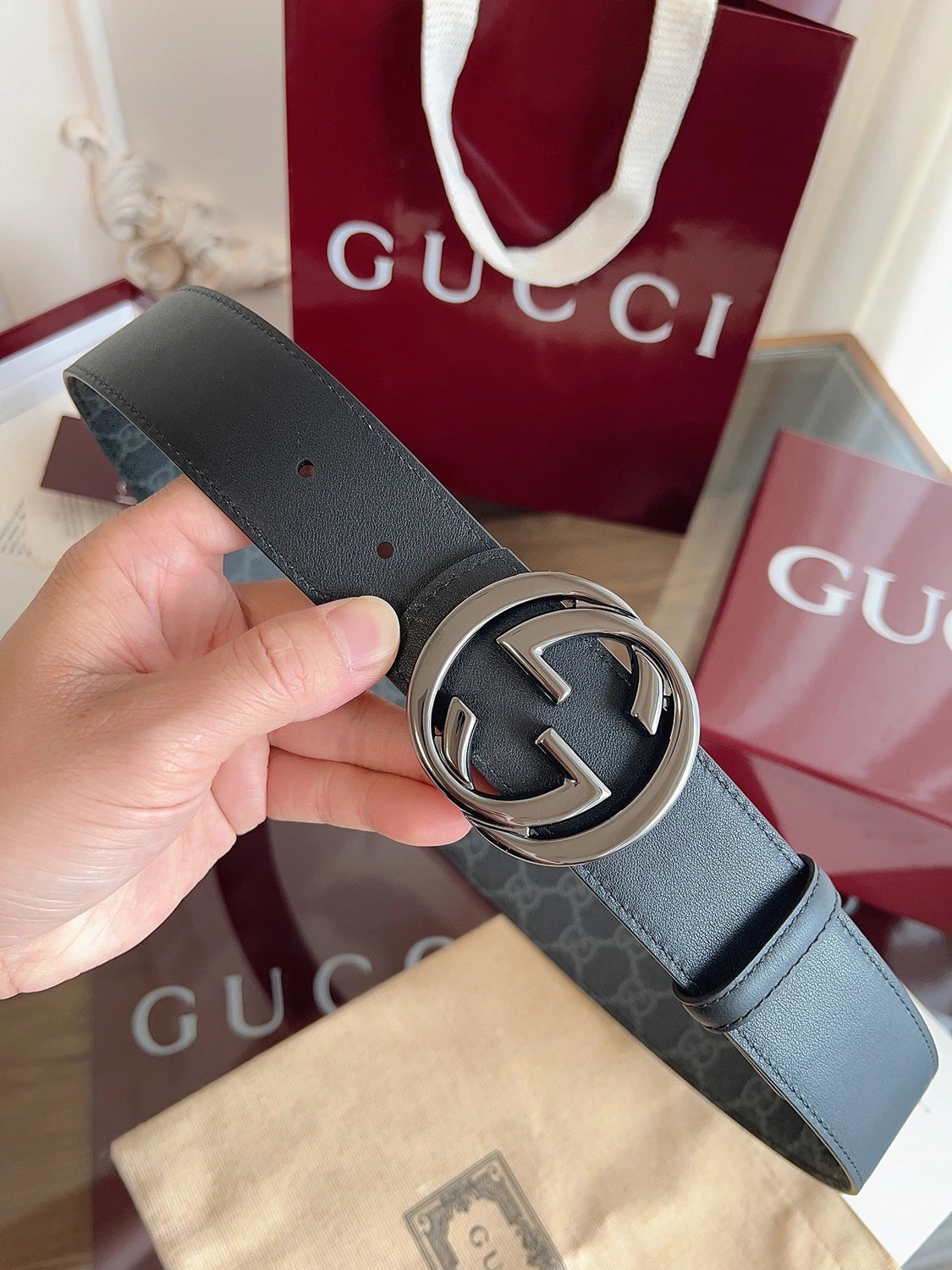 Gucci Premium Leather Belt with GG Buckle - Hình 2