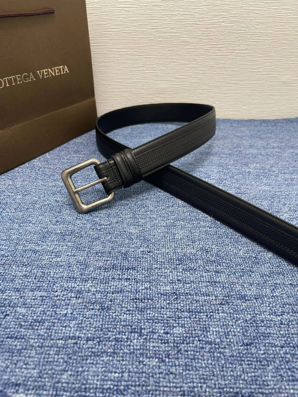 Bottega Veneta Premium Black Leather Belt - Hình 2