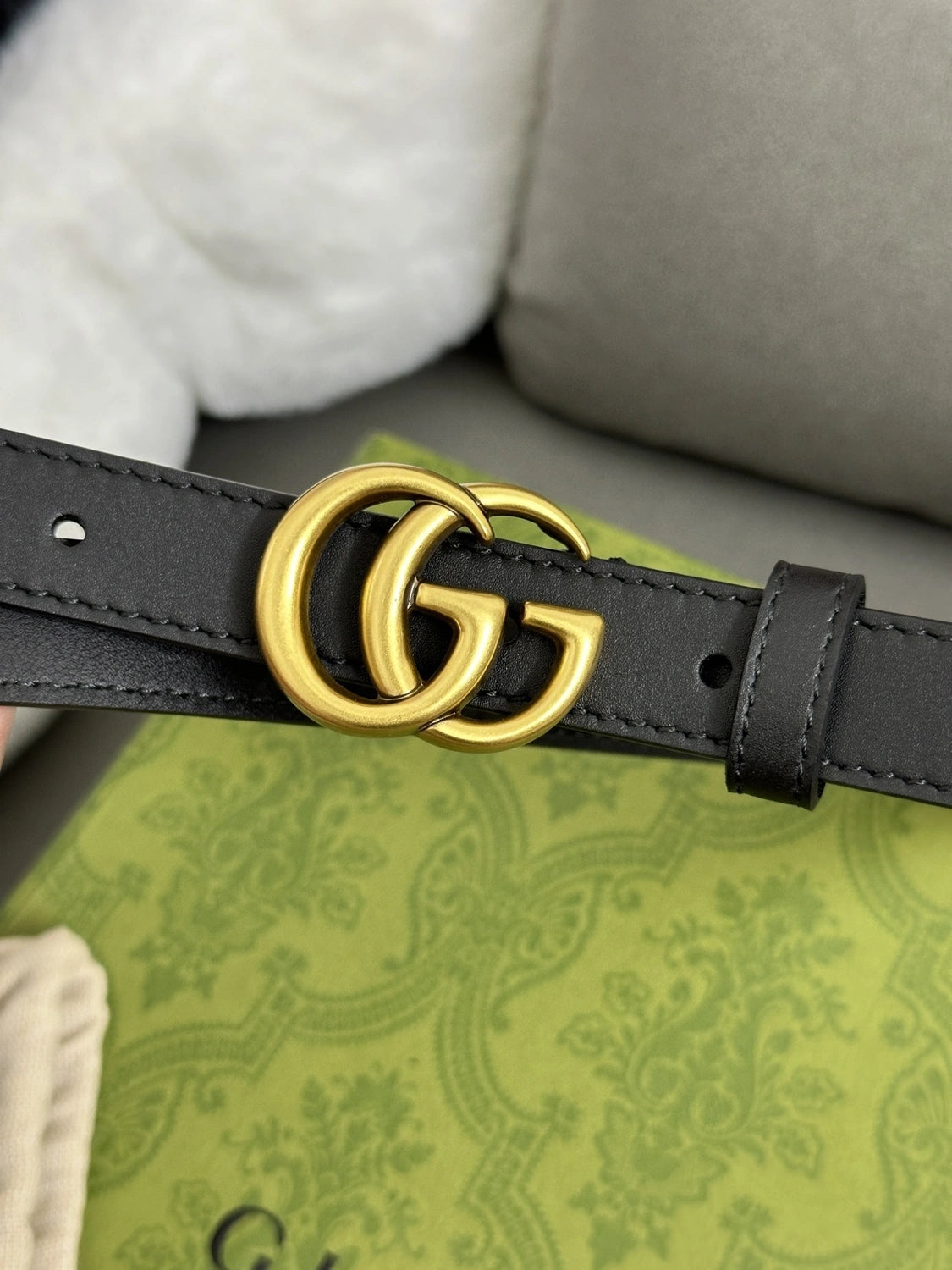 Gucci Black Leather Belt with Gold GG Buckle - Hình 2