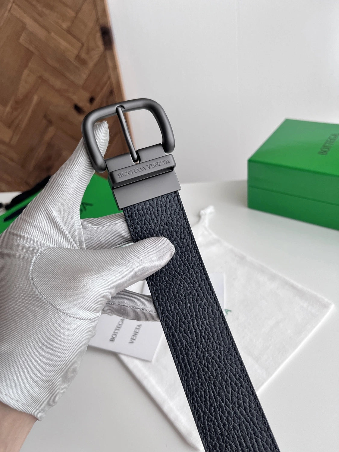 Bottega Veneta Reversible Leather Belt - Premium Quality - Hình 2