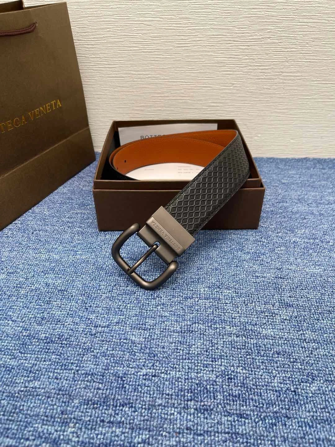 Premium Leather Reversible Belt - Black and Tan - Hình 2