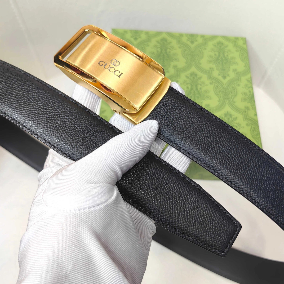 Gucci Premium Black Leather Belt with Gold Buckle - Hình 2