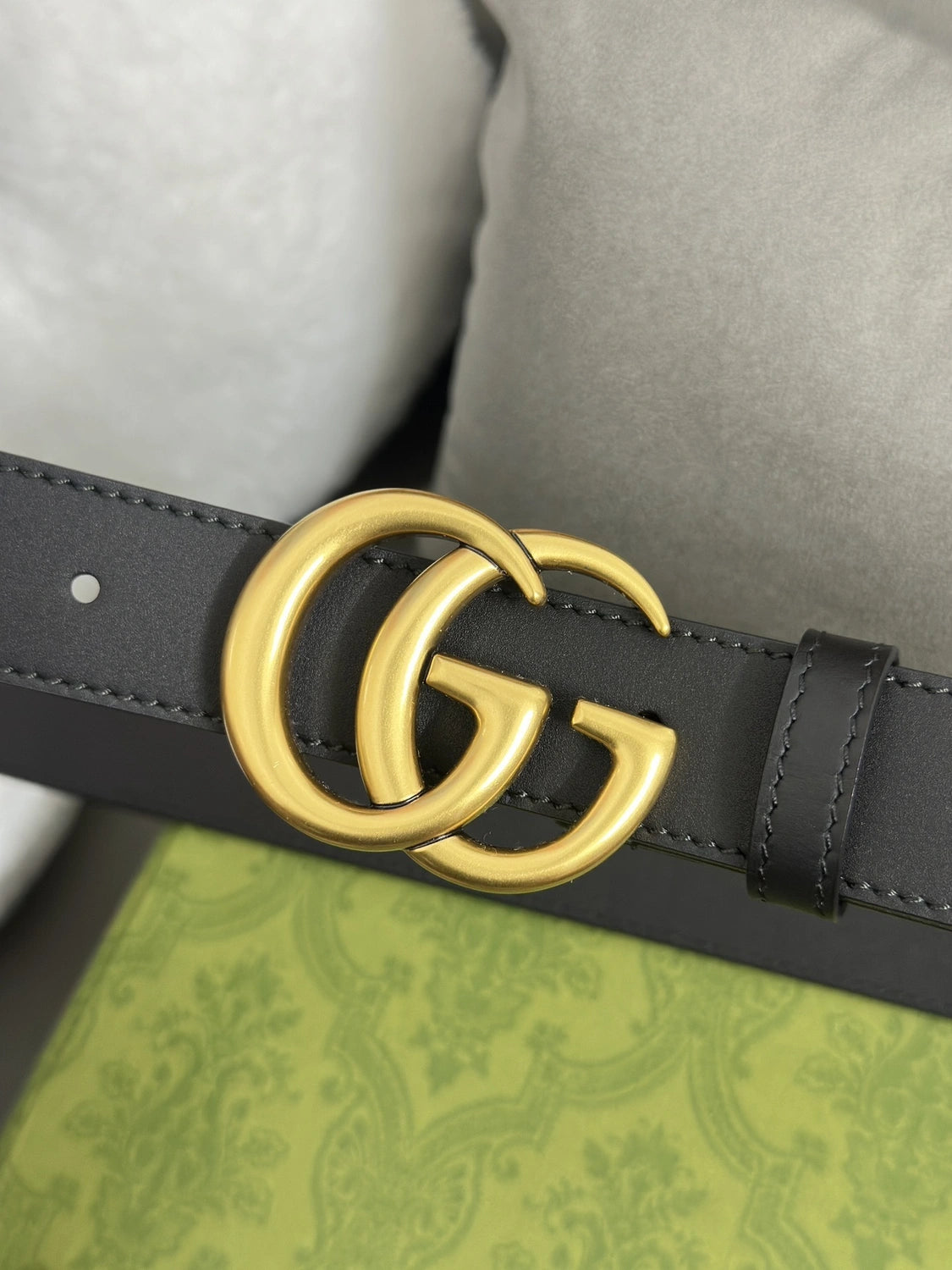 Premium black leather belt with gold GG buckle - Hình 2
