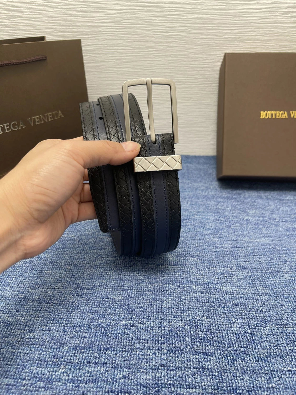 Bottega Veneta Navy Blue Premium Leather Belt - Hình 2