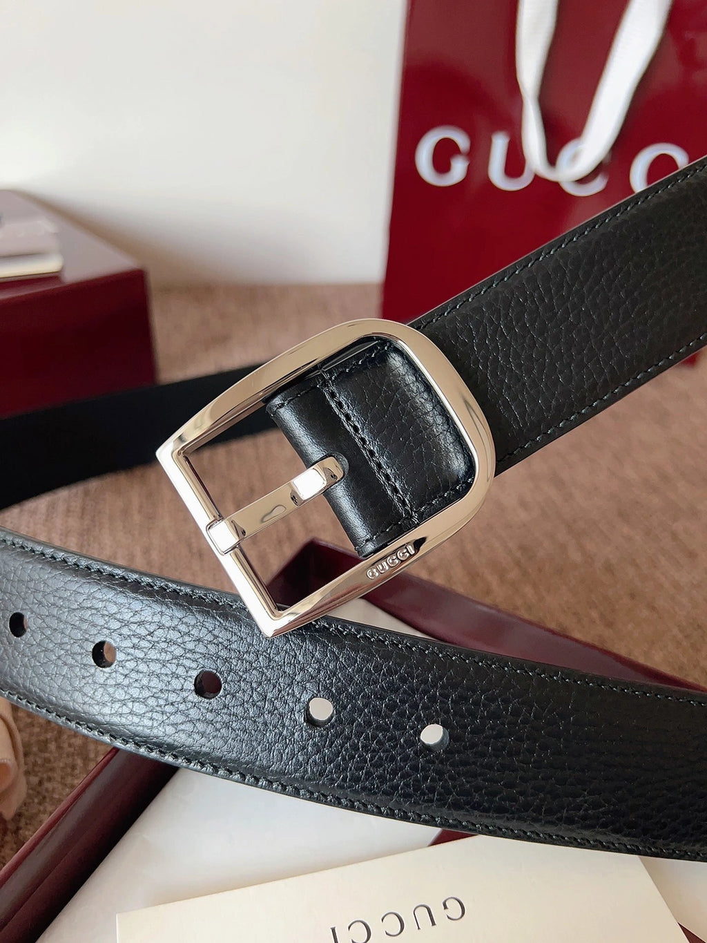 Gucci Premium Black Leather Belt with Silver Buckle - Hình 2