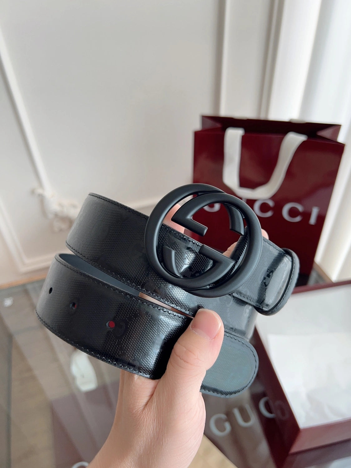 Gucci Premium Black Leather Belt with Logo Buckle - Hình 2