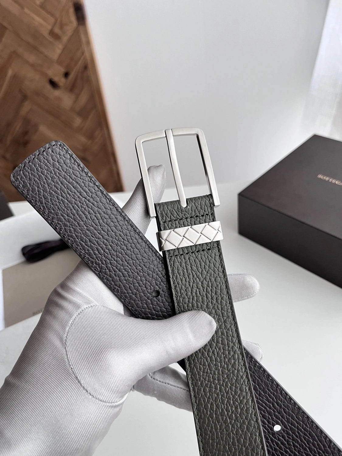 Premium Olive Green Leather Belt with Woven Buckle Detail - Hình 3