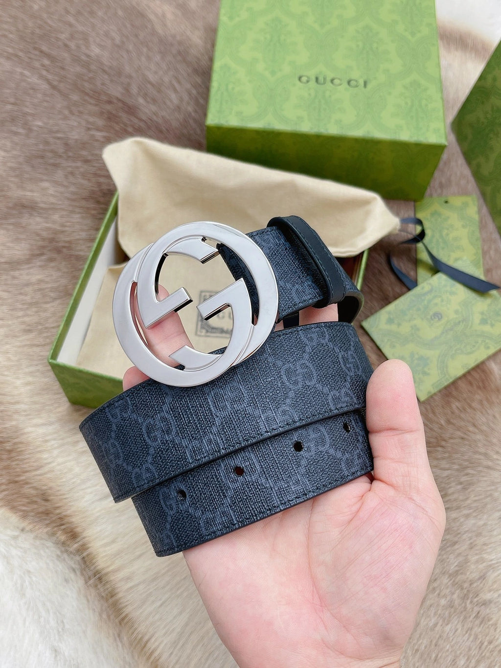 Gucci Premium Leather Belt with GG Buckle - Hình 2