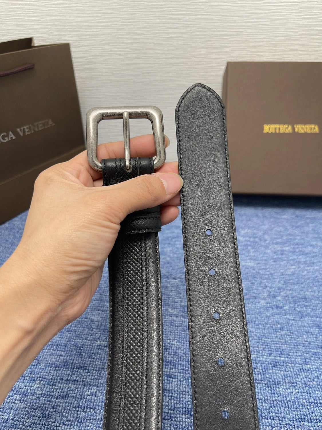 Bottega Veneta Premium Black Leather Belt - Hình 3