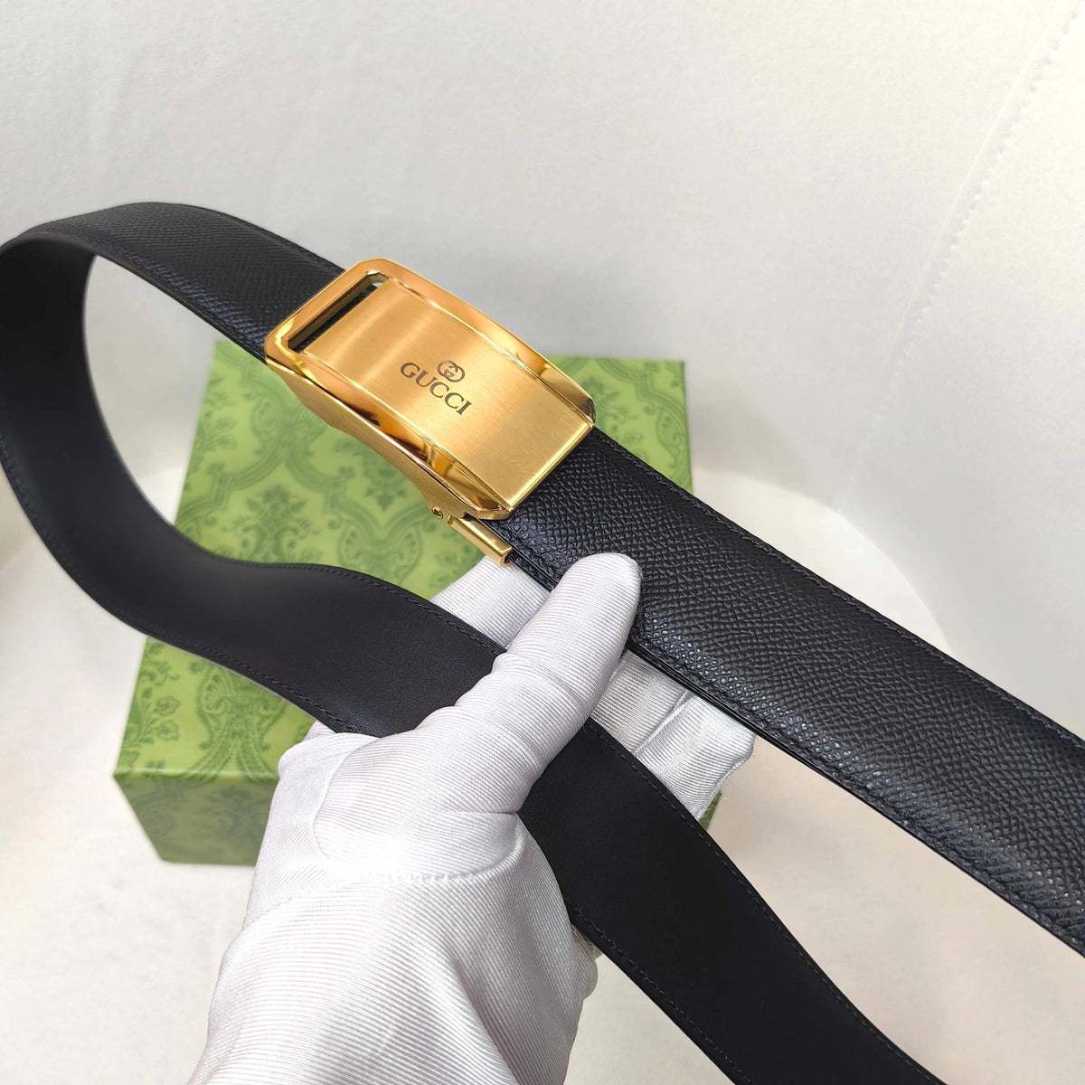 Gucci Premium Black Leather Belt with Gold Buckle - Hình 3