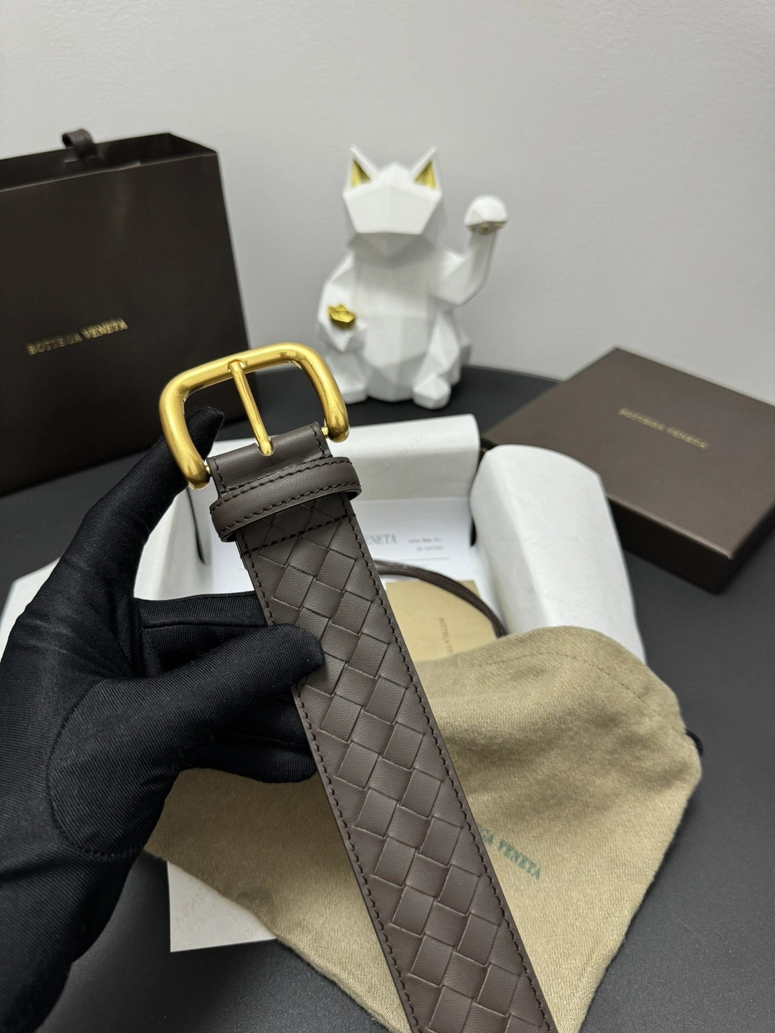 Bottega Veneta Premium Woven Leather Belt in Black - Hình 3