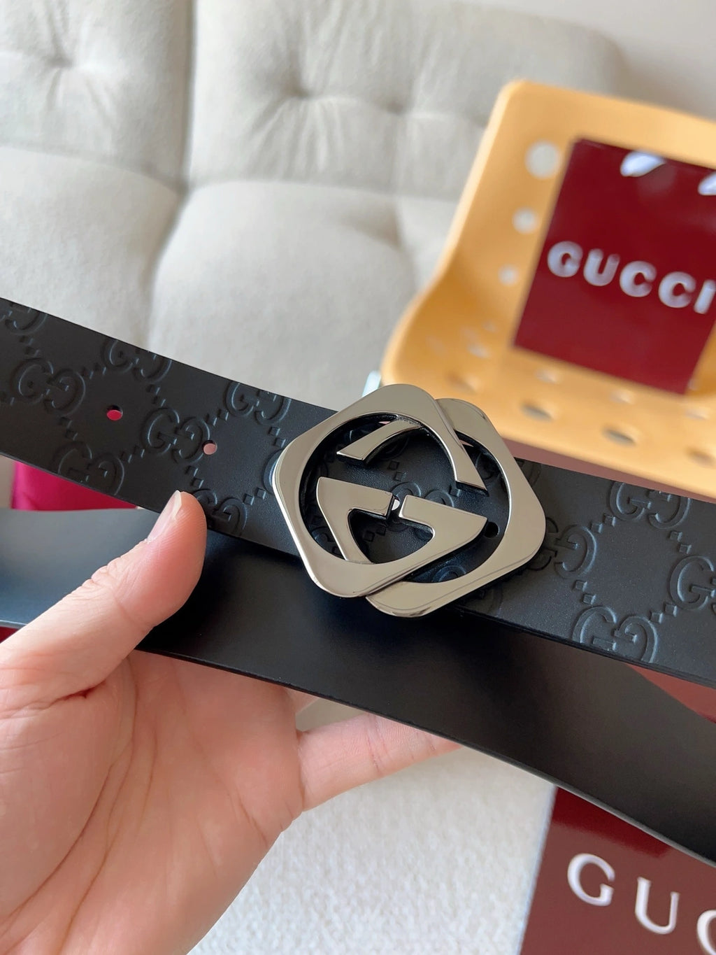 Gucci Premium Leather Belt with Iconic Buckle - Hình 3