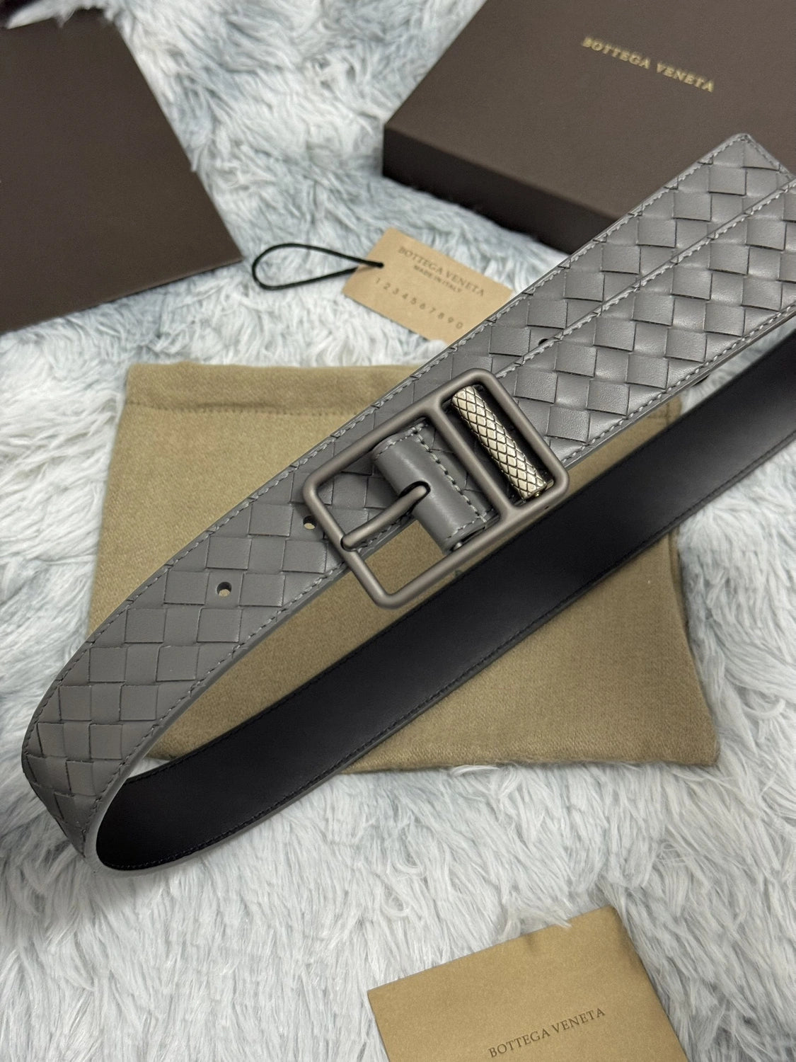 Bottega Veneta Premium Woven Leather Belt in Gray - Hình 2
