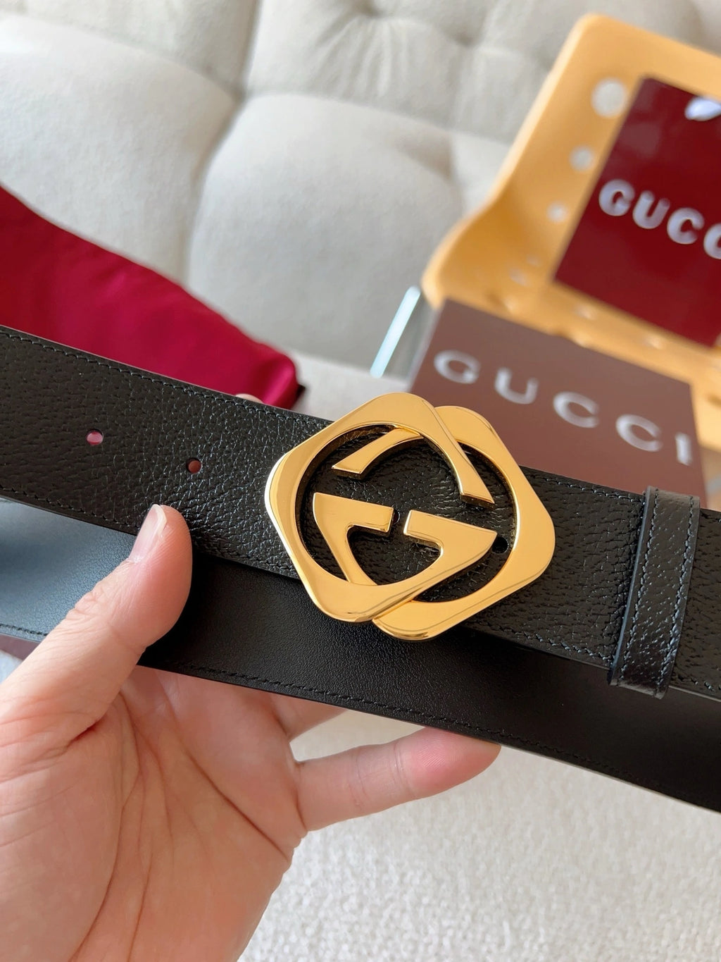 Gucci Premium Leather Belt with Iconic Logo Buckle - Hình 3