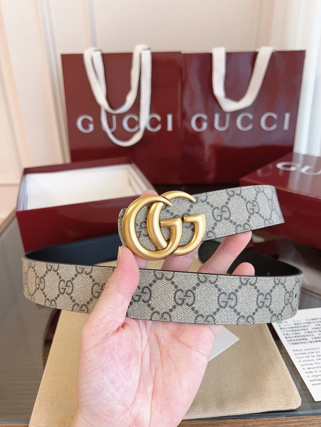 Gucci Reversible Belt with Double G Buckle - Hình 2