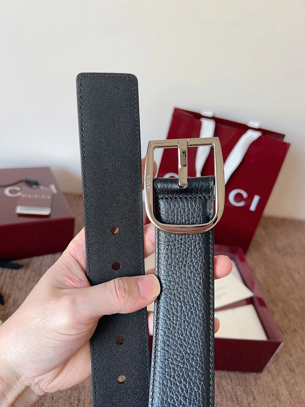 Gucci Premium Black Leather Belt with Silver Buckle - Hình 3