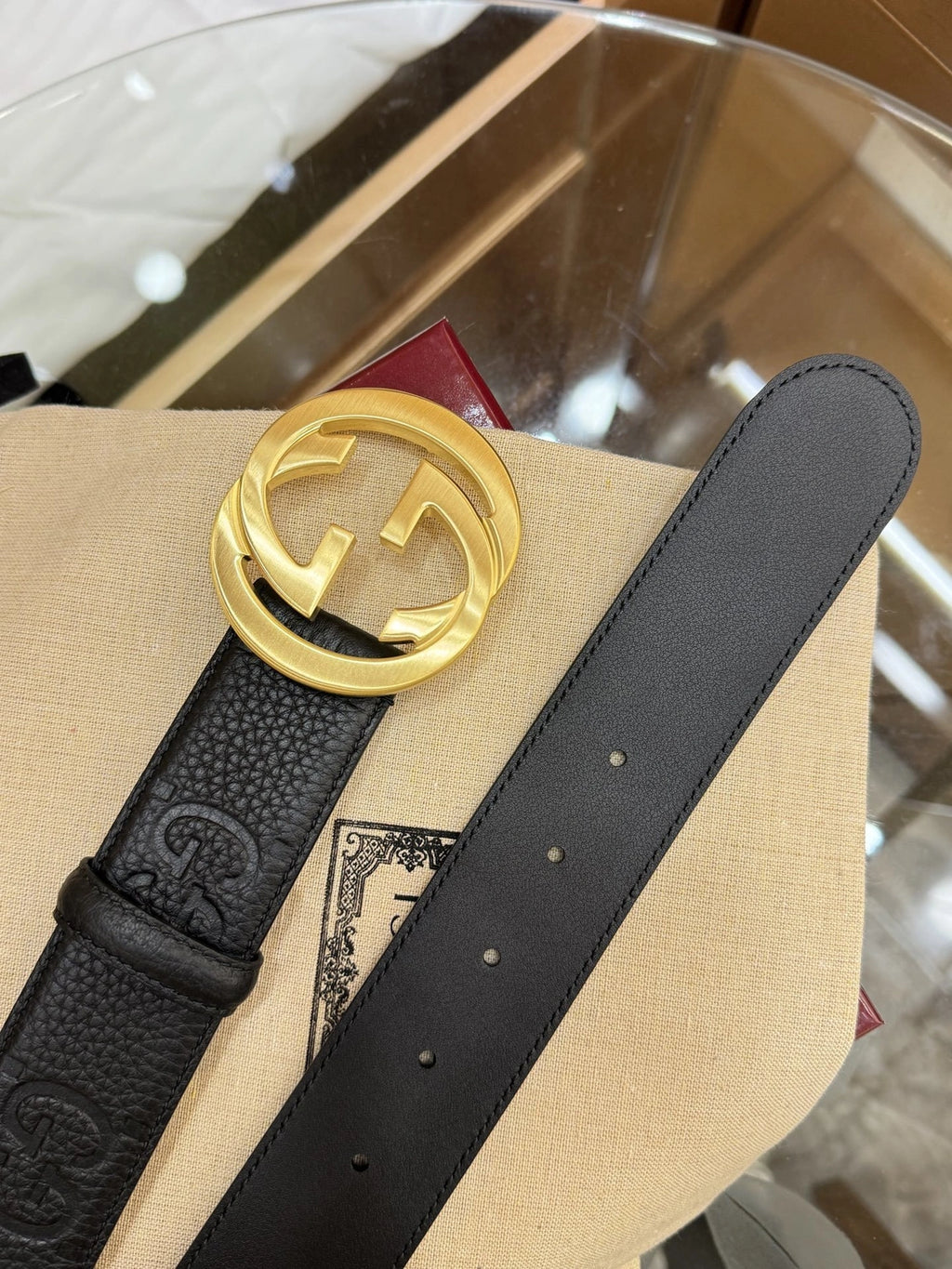 Gucci Premium Leather Belt with Gold GG Buckle - Hình 3