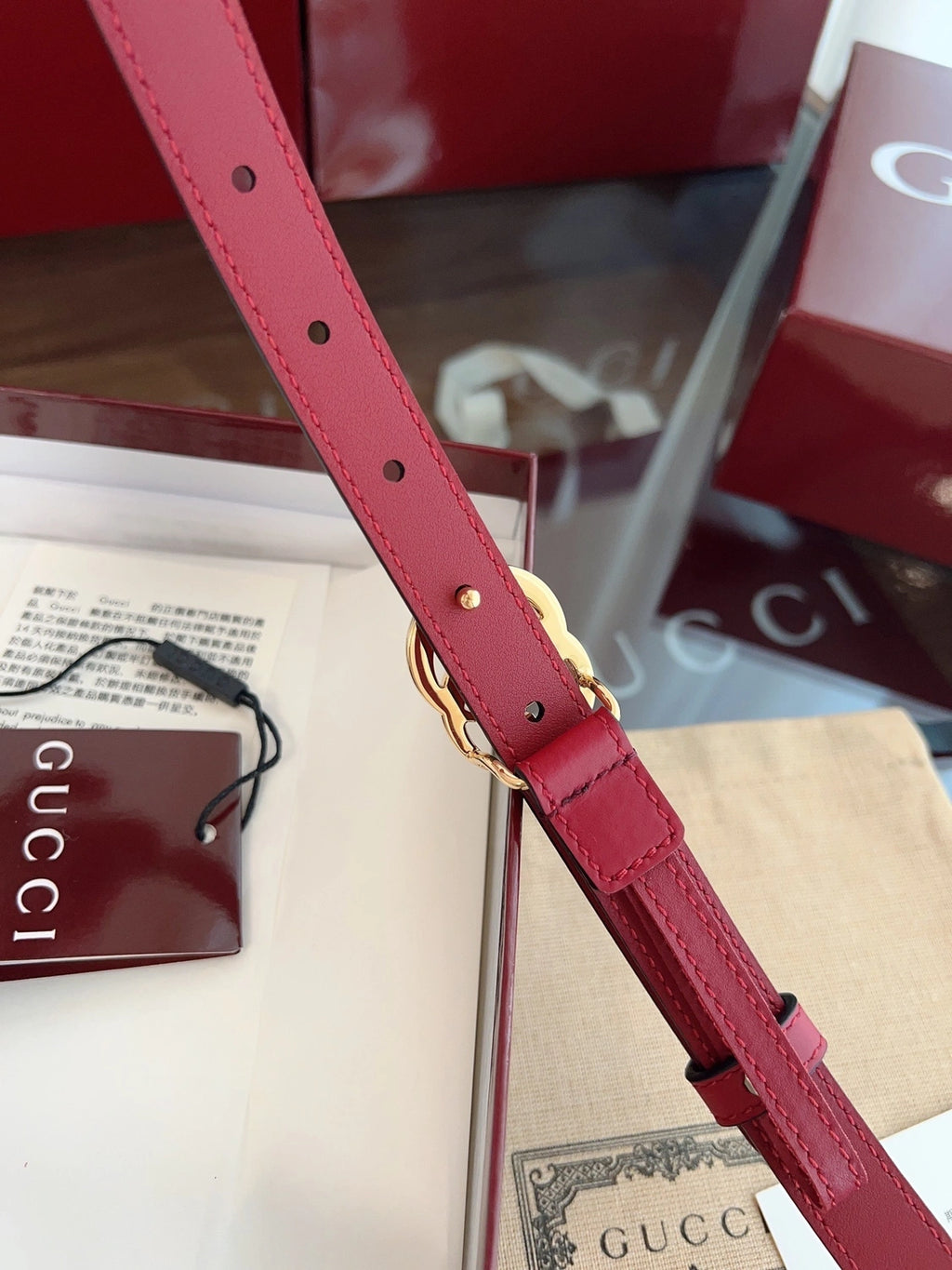 Gucci Red Leather Belt with Gold GG Buckle - Hình 2
