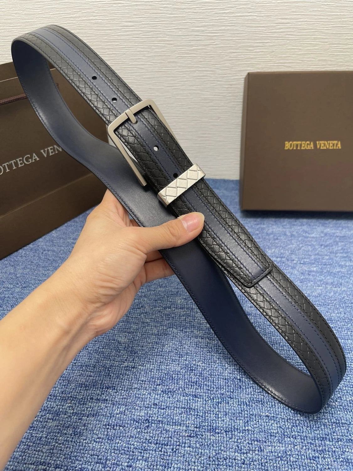 Bottega Veneta Navy Blue Premium Leather Belt - Hình 4