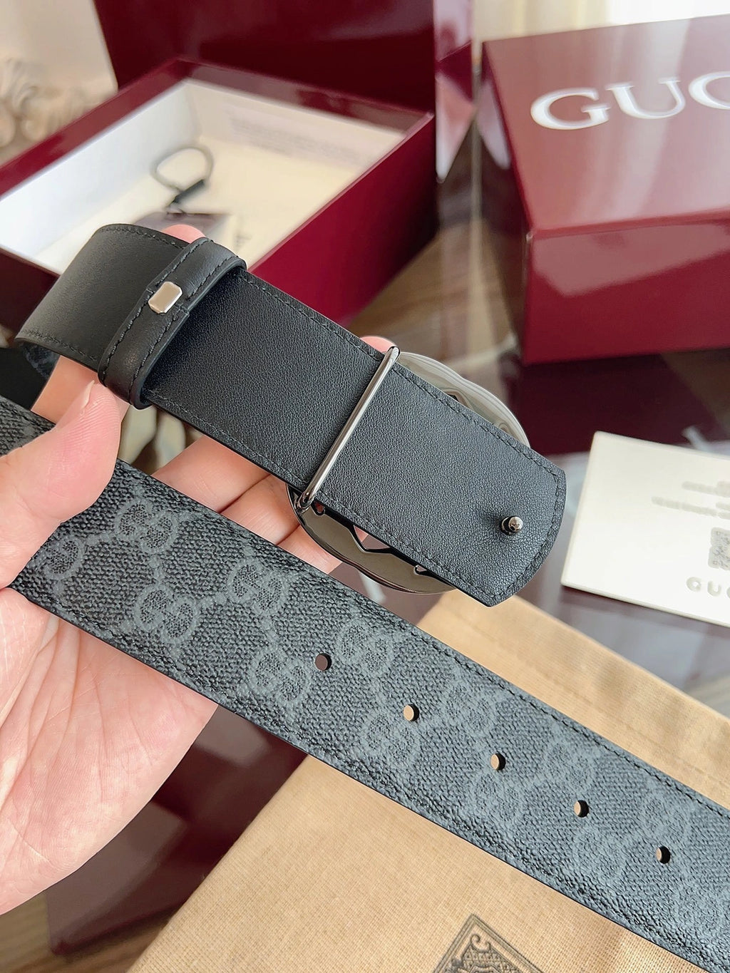 Gucci Premium Leather Belt with GG Buckle - Hình 4