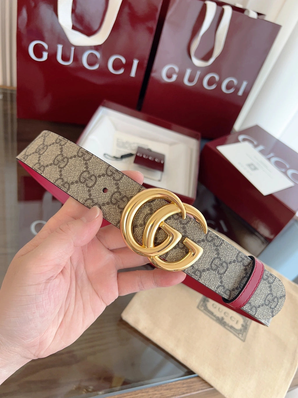 Gucci Premium Leather Belt with Gold GG Buckle - Hình 2