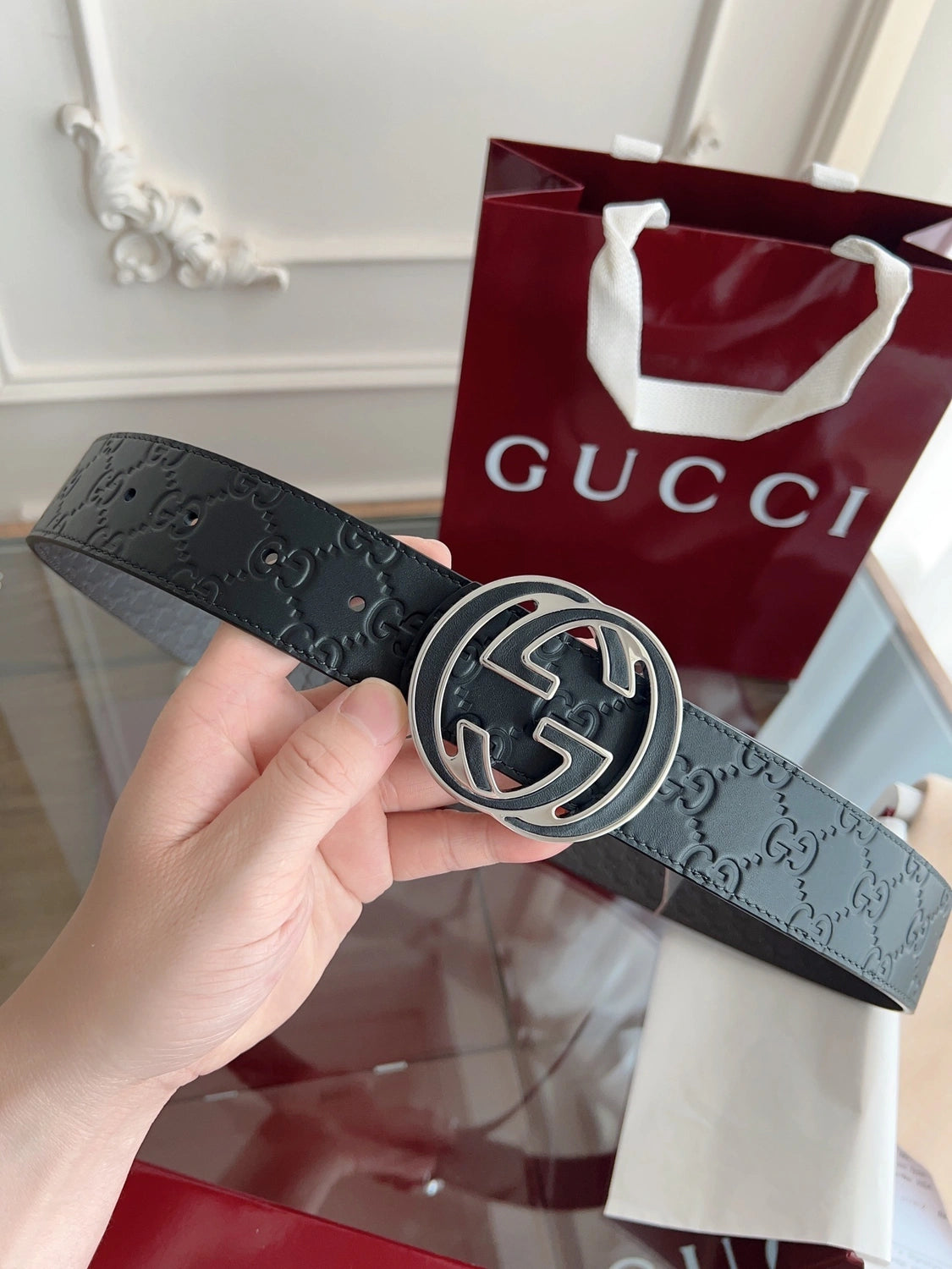 Gucci Premium Leather Belt with Double G Buckle - Hình 4