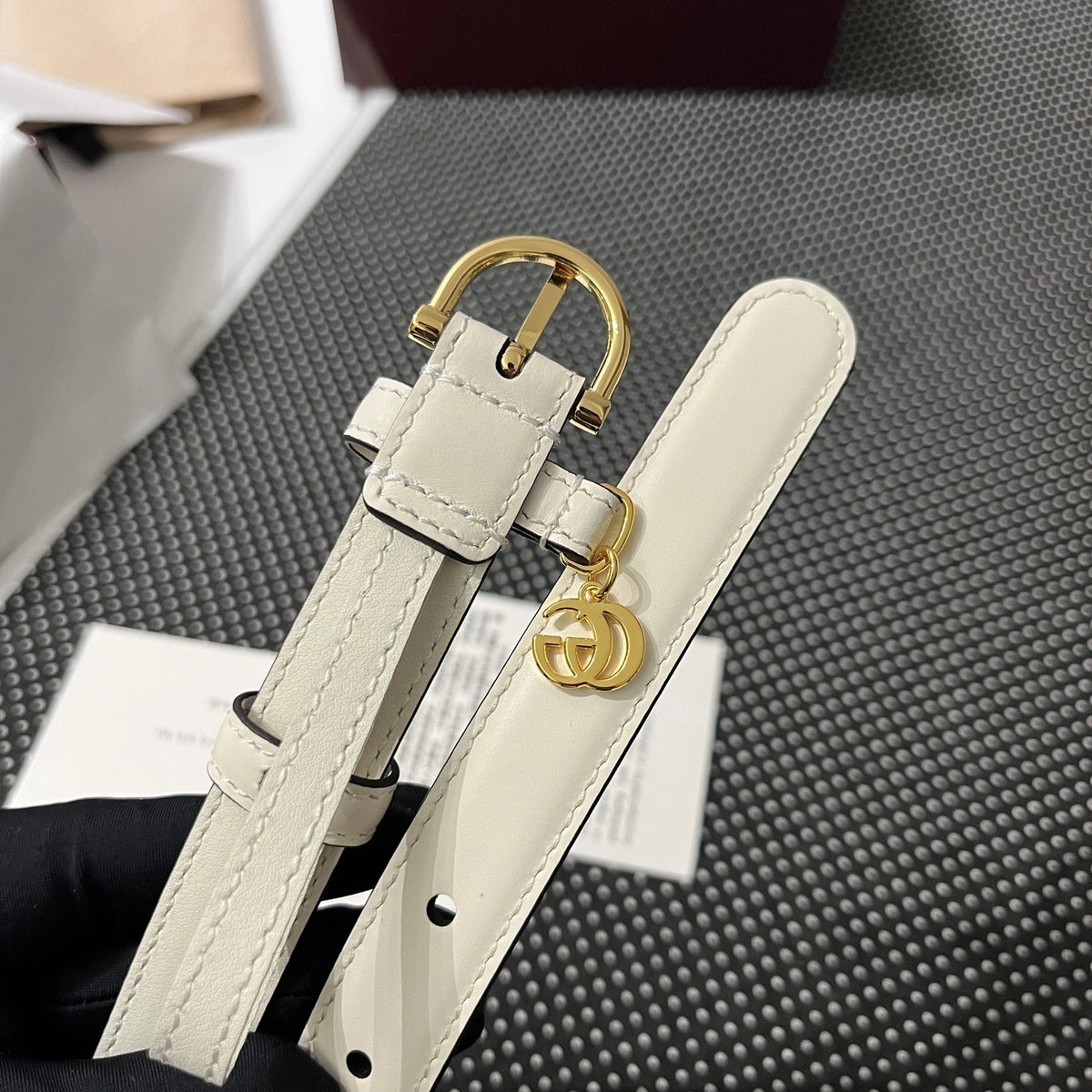 Gucci White Charm Belt - Hình 4