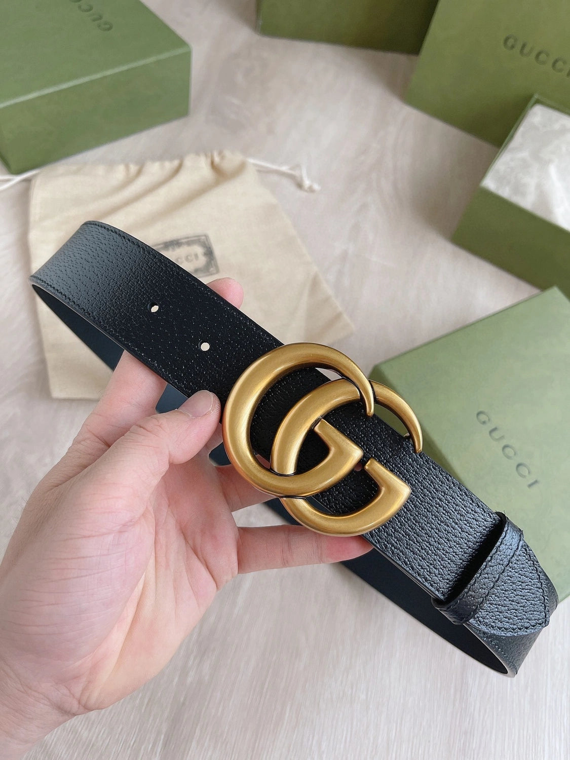 Gucci Leather Belt with Double G Buckle - Hình 4