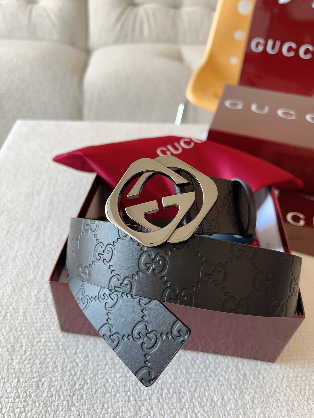 Gucci Premium Leather Belt with Iconic Buckle - Hình 4