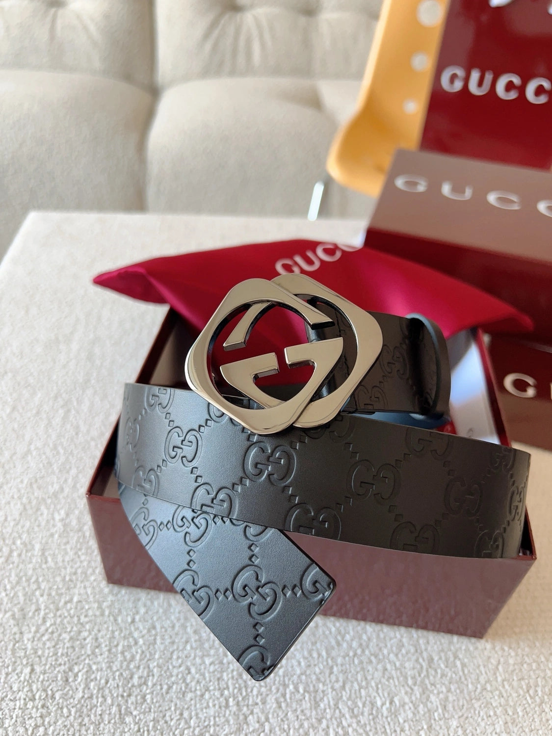 Gucci Premium Leather Belt with Iconic Buckle - Hình 4