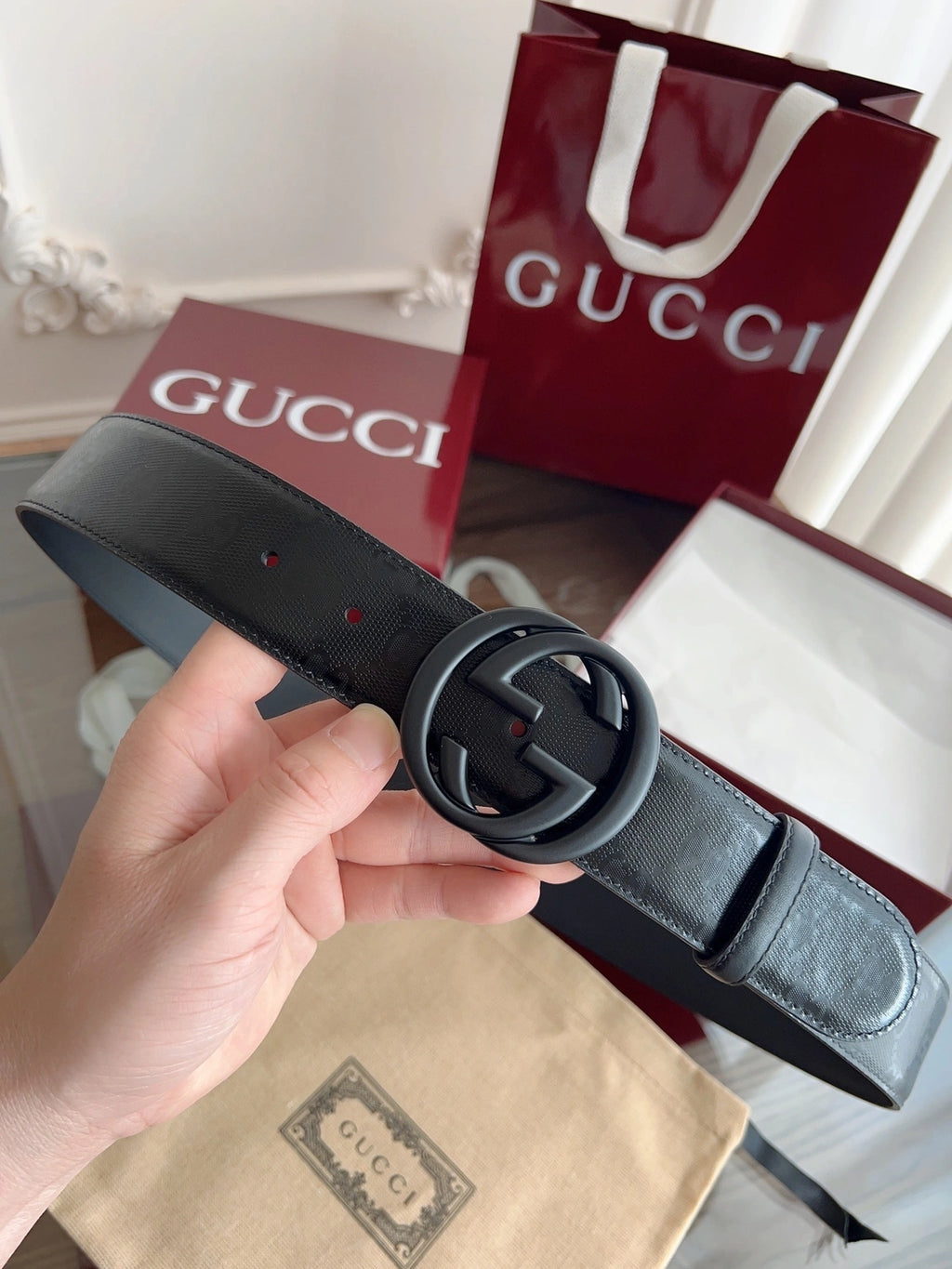 Gucci Premium Black Leather Belt with Logo Buckle - Hình 4