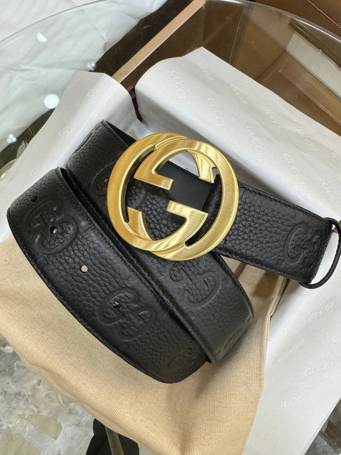 Gucci Premium Leather Belt with Gold GG Buckle - Hình 4