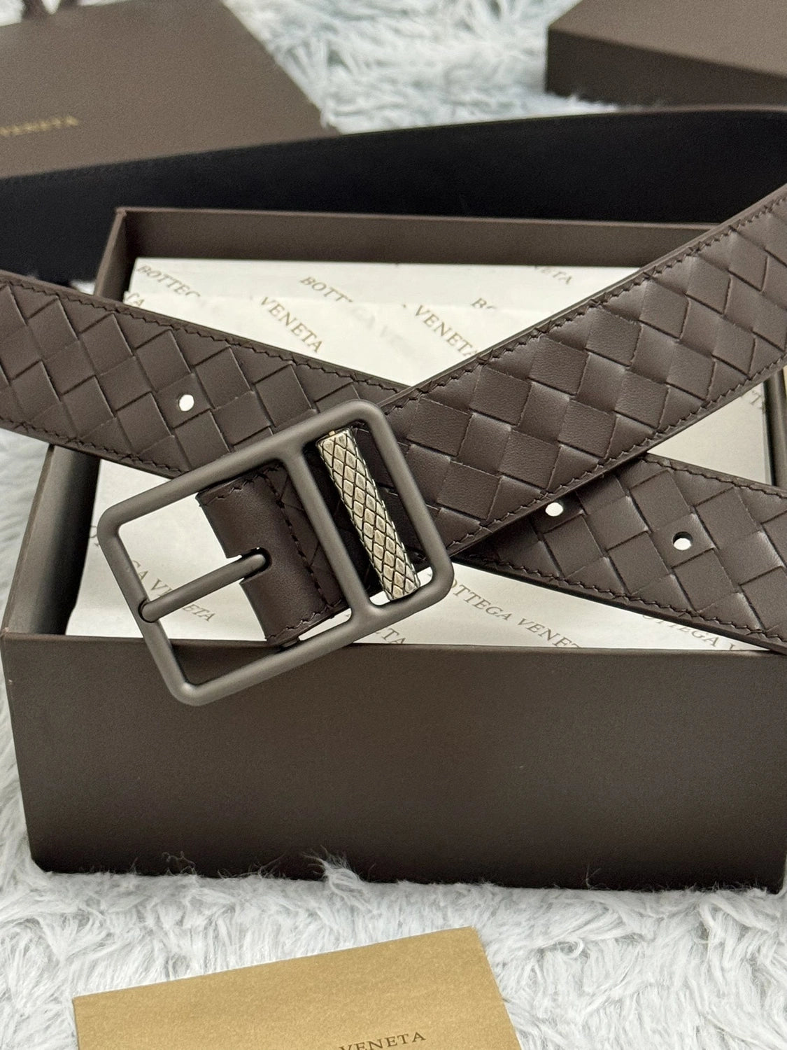 Bottega Veneta Premium Leather Woven Belt in Brown - Hình 4