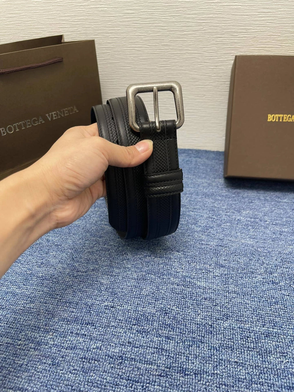 Bottega Veneta Premium Black Leather Belt - Hình 4