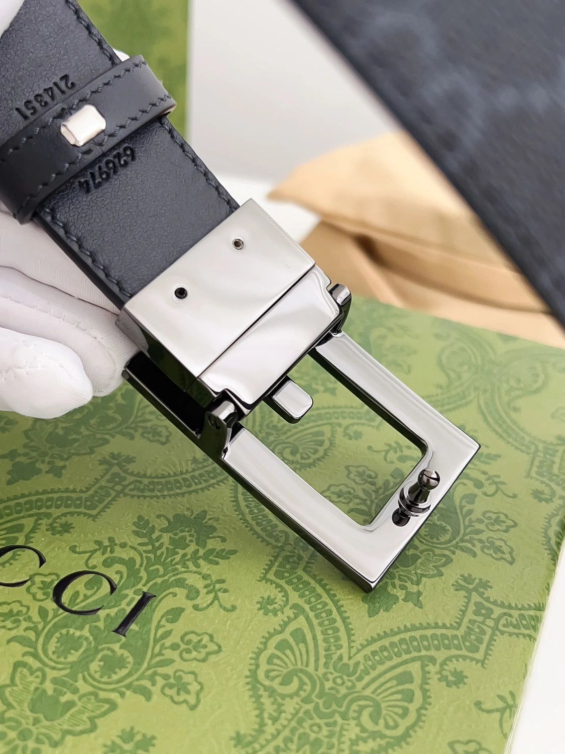 Premium Designer Belt with Iconic Buckle - Hình 4