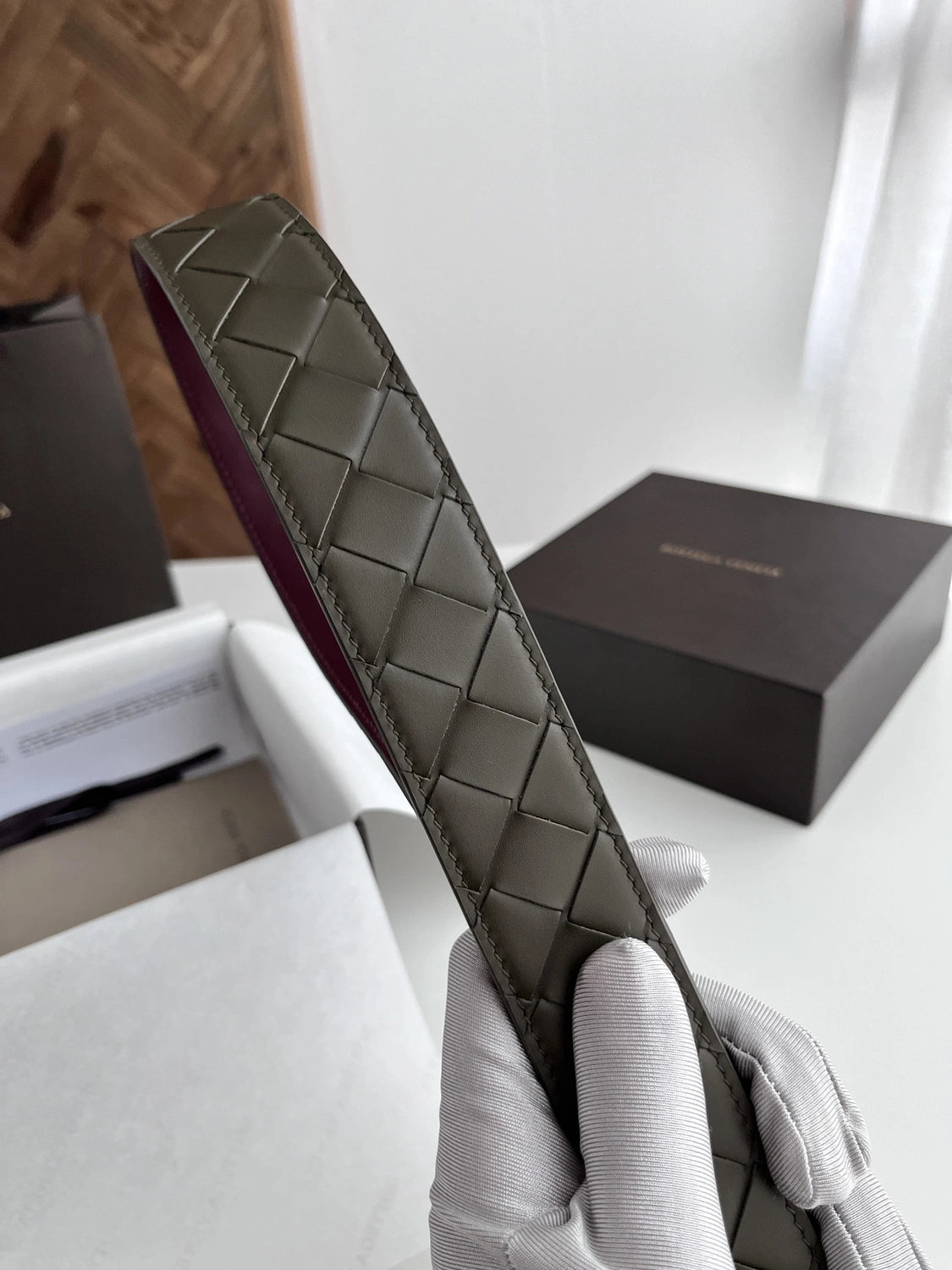 Premium woven leather belt, reversible olive green and burgundy - Hình 4