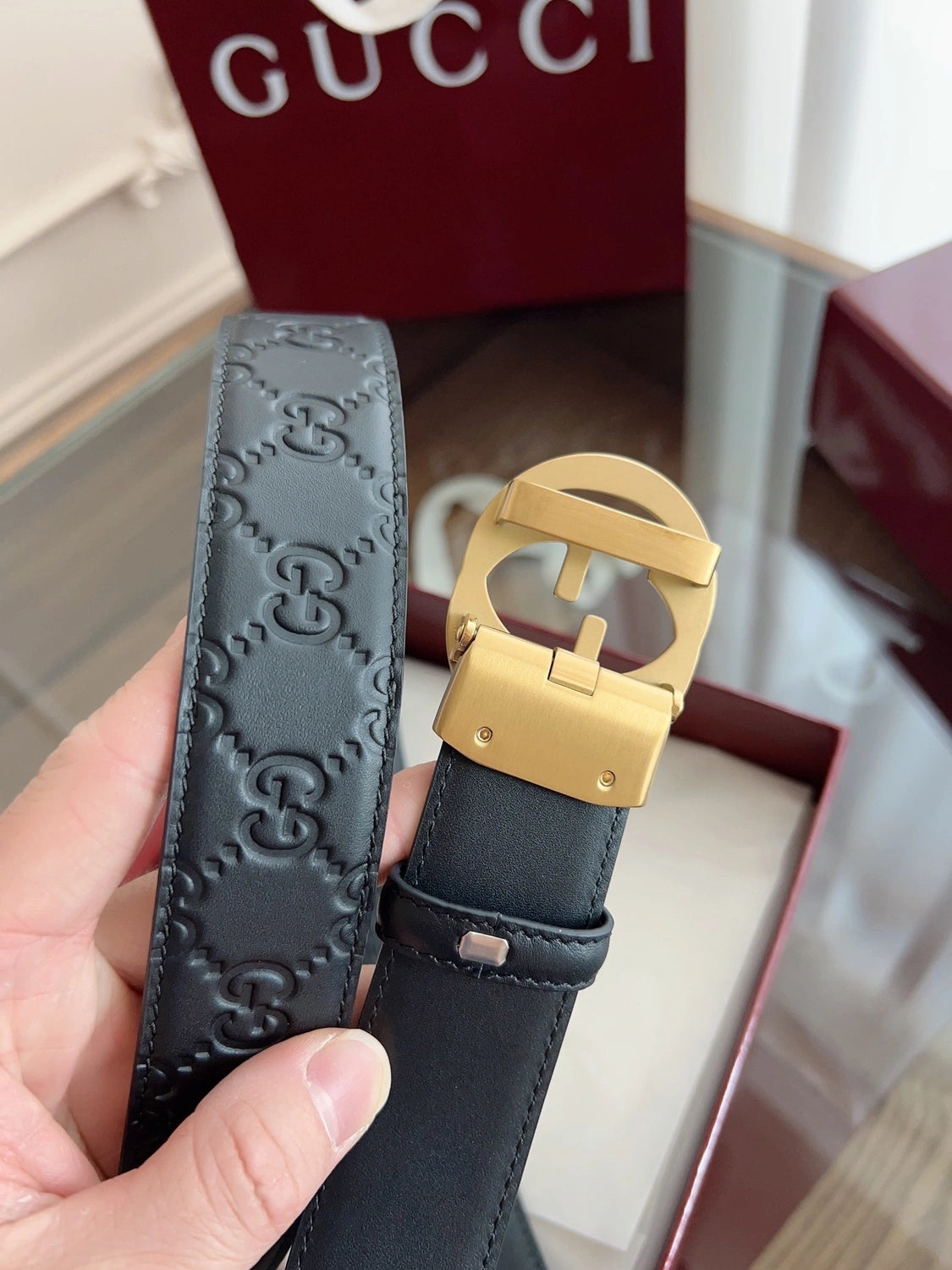 Black Premium Leather Belt with Gold Interlocking G Buckle - Hình 5