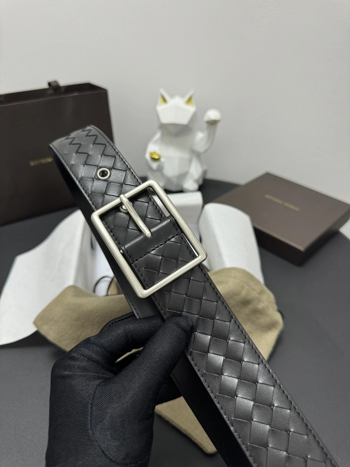 Bottega Veneta Premium Black Woven Leather Belt - Hình 5