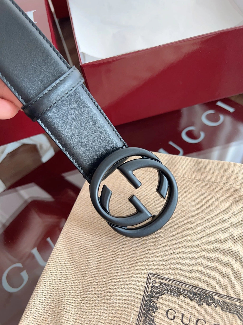 Gucci Premium Black Leather Belt with Iconic Logo Buckle - Hình 5