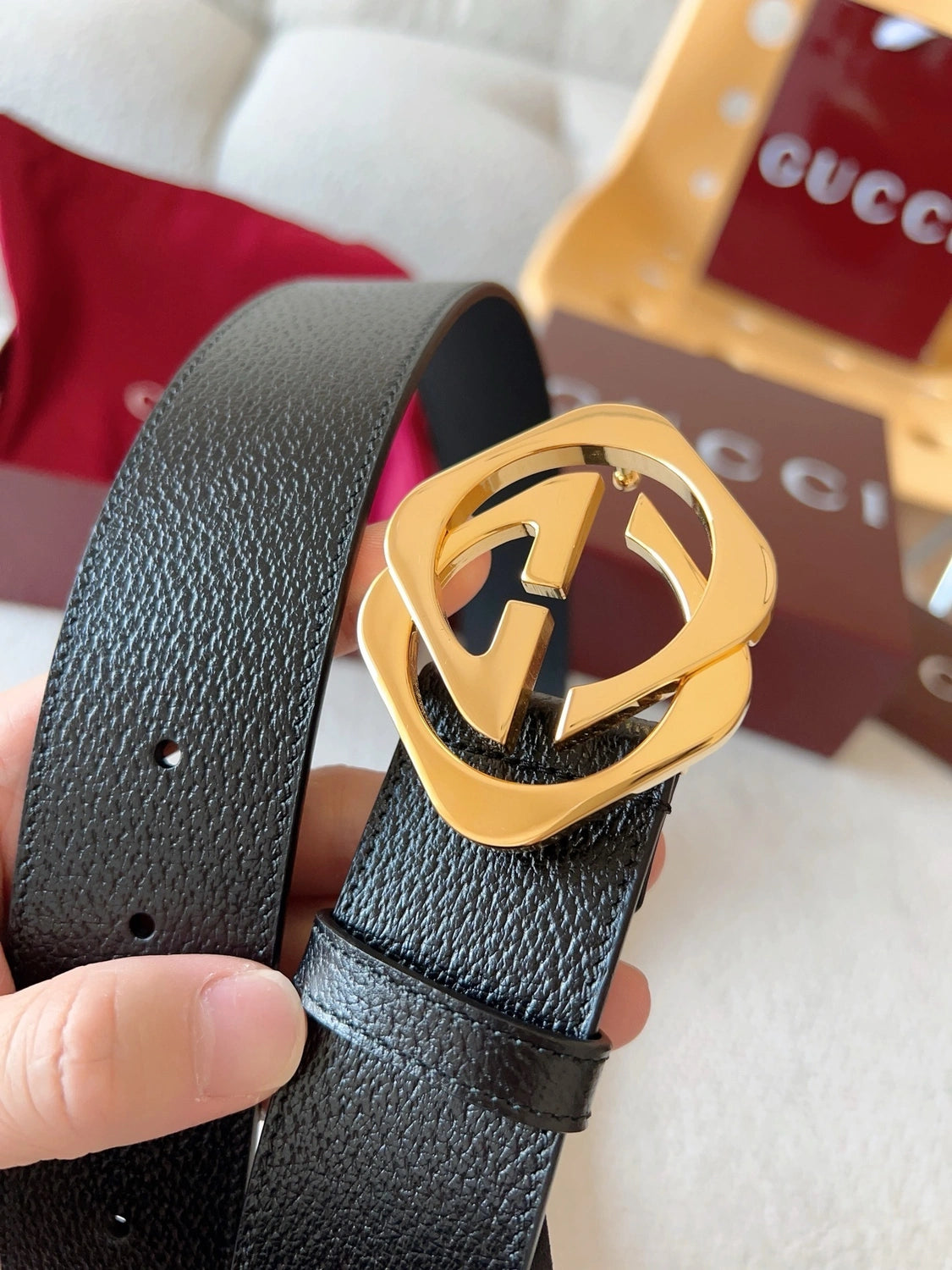 Gucci Premium Leather Belt with Iconic Logo Buckle - Hình 5