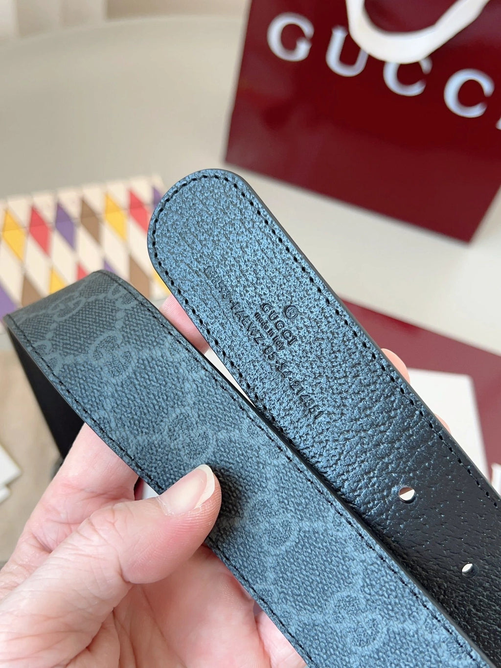Gucci Signature Leather Belt with Interlocking G Buckle - Hình 5