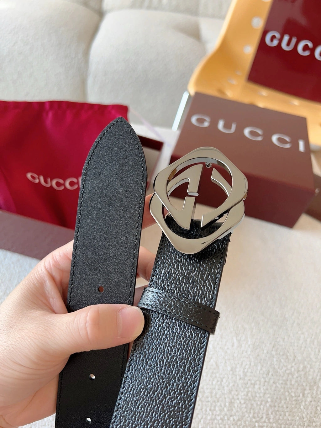 Gucci Premium Leather Belt with Iconic Logo Buckle - Hình 5